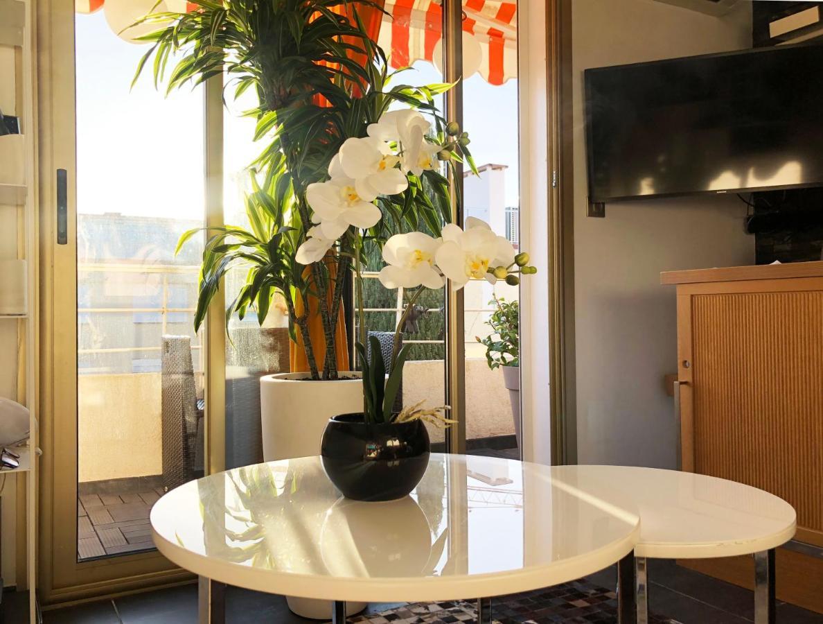 Un Nid A Saint Tropez Apartment Exterior photo
